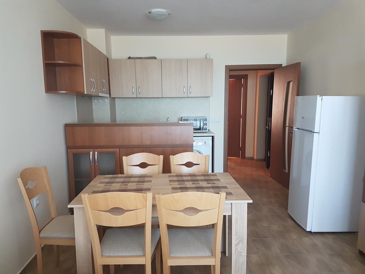 Apart Hotel Iglika Поморие Экстерьер фото